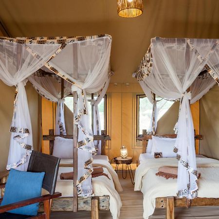Baobab Tented Camp Kwa Kuchinia 외부 사진