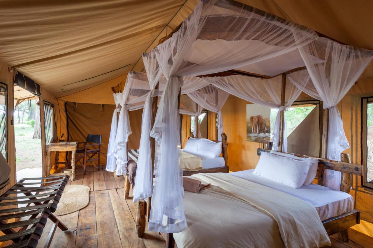 Baobab Tented Camp Kwa Kuchinia 외부 사진