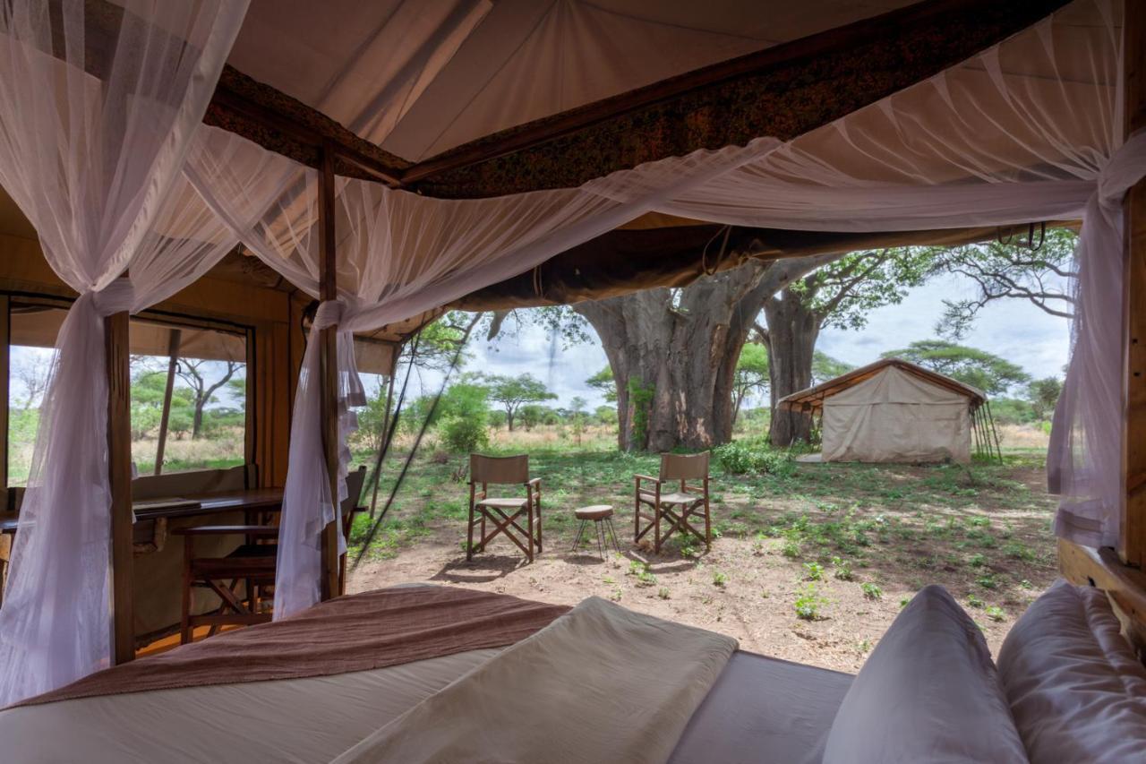 Baobab Tented Camp Kwa Kuchinia 외부 사진