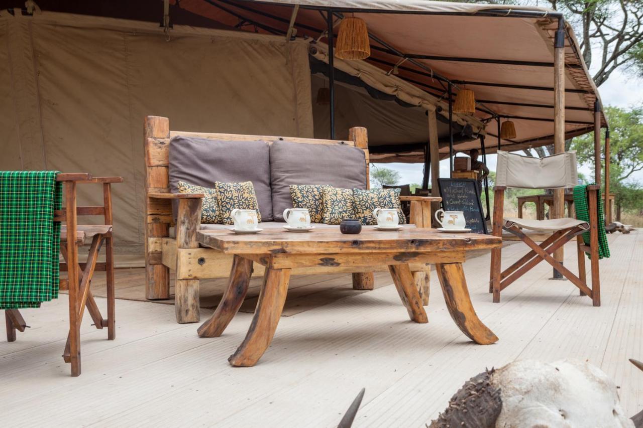 Baobab Tented Camp Kwa Kuchinia 외부 사진