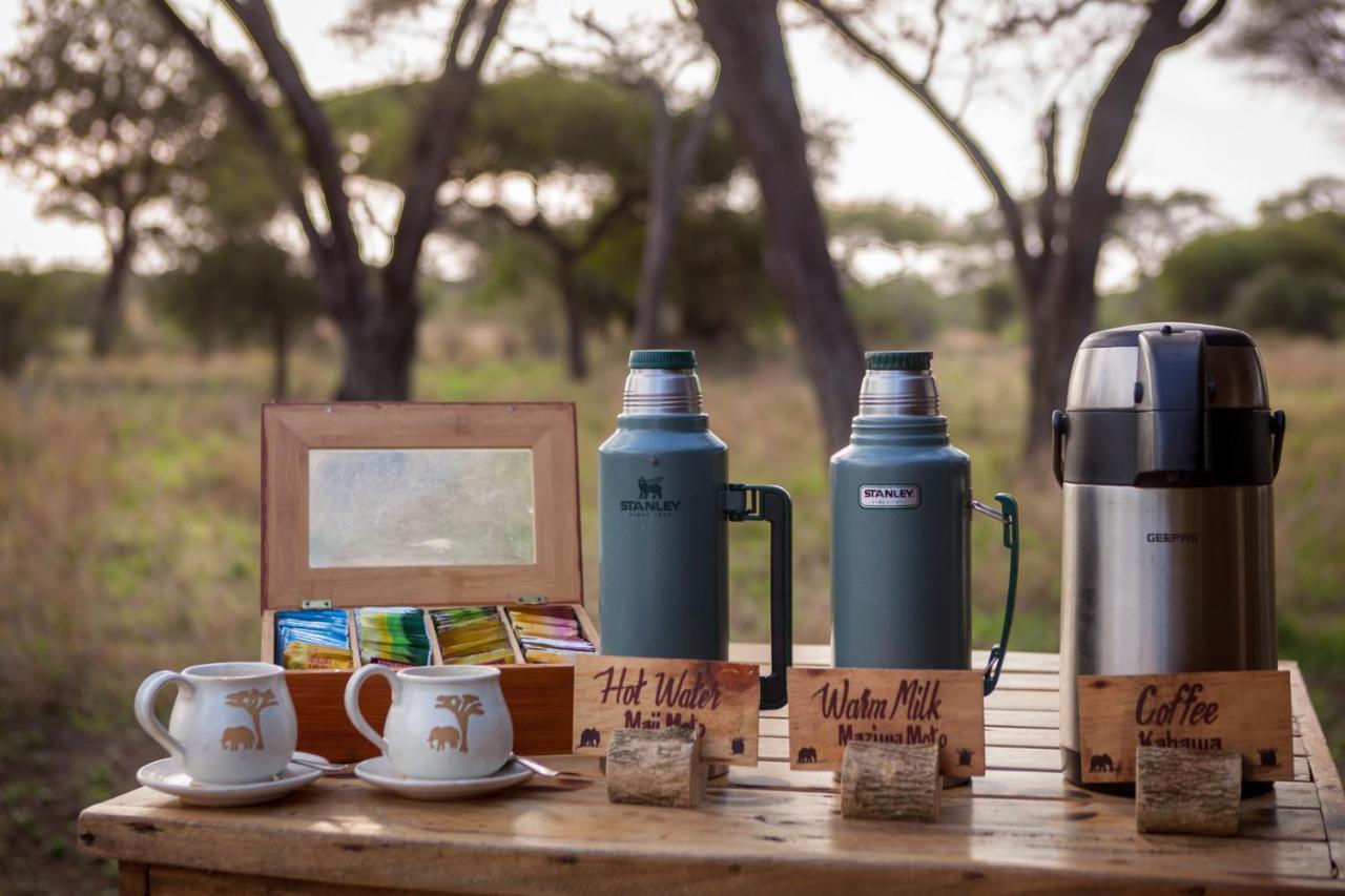 Baobab Tented Camp Kwa Kuchinia 외부 사진