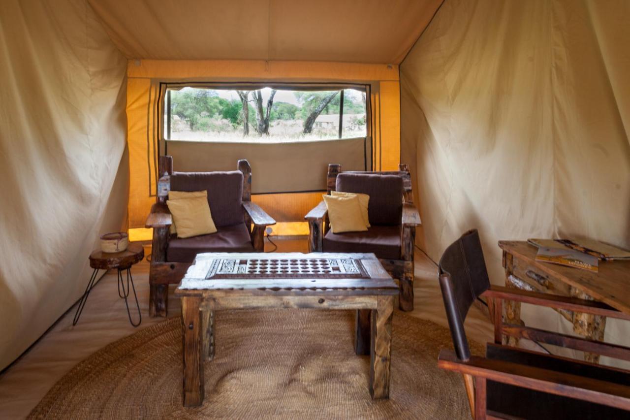 Baobab Tented Camp Kwa Kuchinia 외부 사진