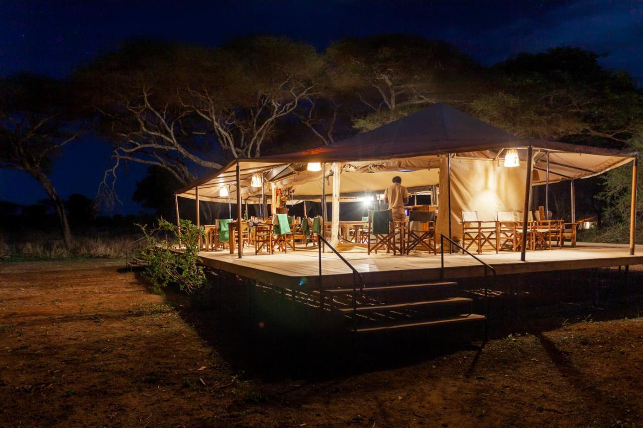 Baobab Tented Camp Kwa Kuchinia 외부 사진